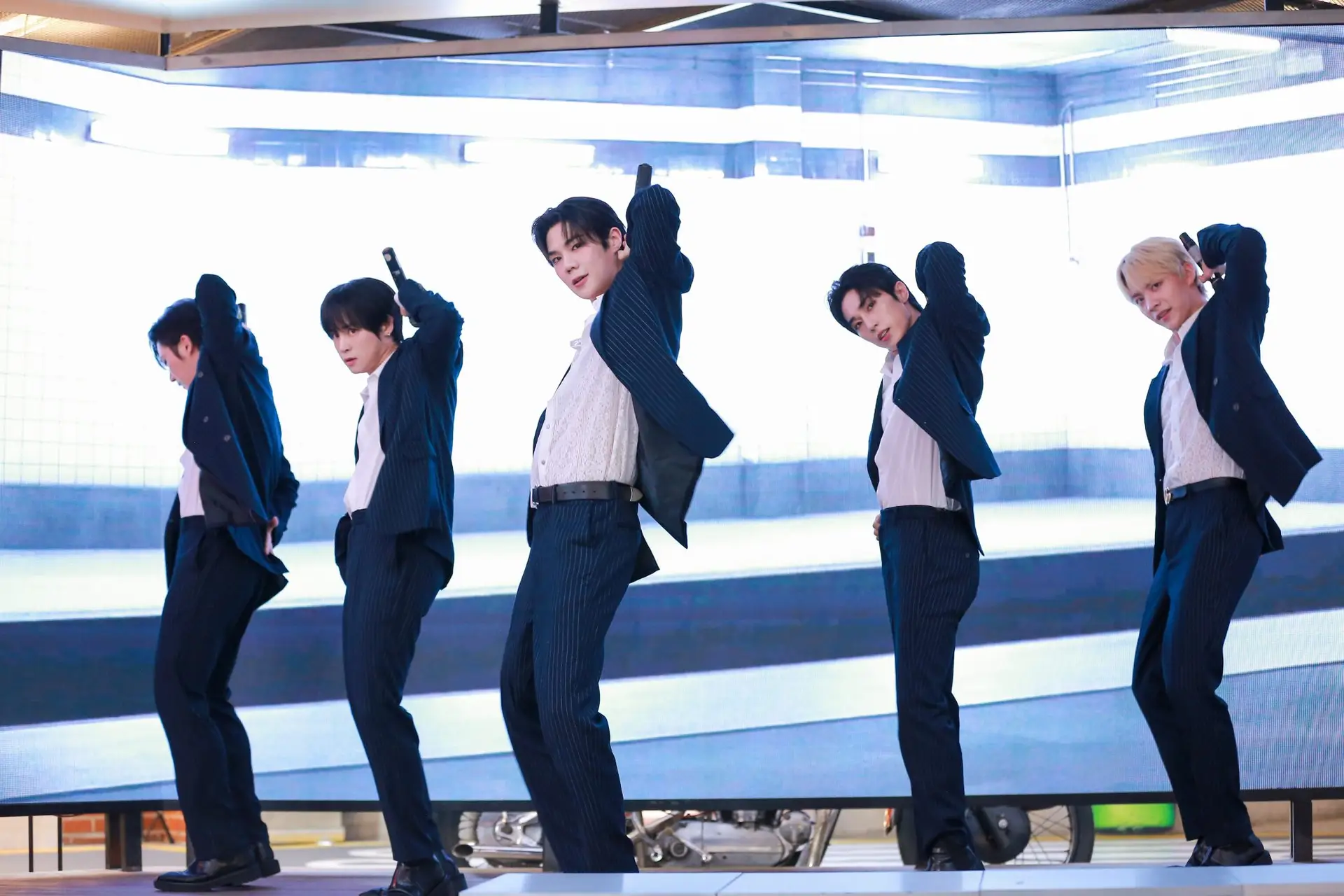 Asc2nt Performing at Fansign Event in Lotte Mall