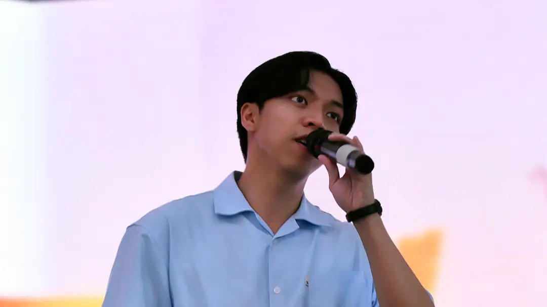 chris_andrian_perform_edited